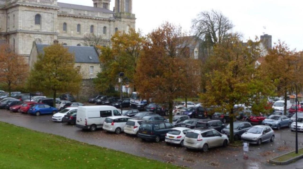 Lumineux T2 Vieille ville 3 pers parking gratuit - by La Source d'OrFée Boulogne-sur-Mer Exterior foto