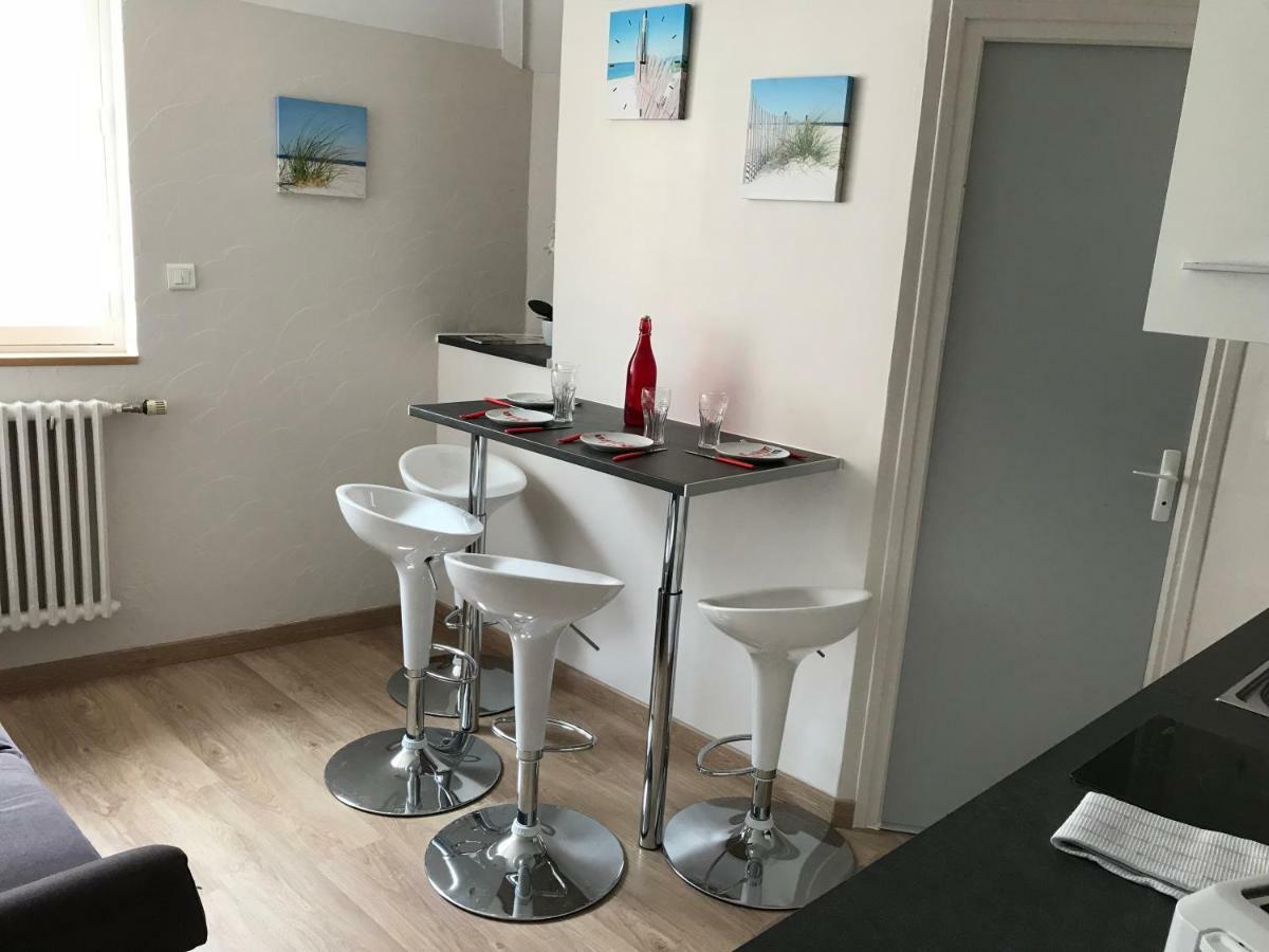 Lumineux T2 Vieille ville 3 pers parking gratuit - by La Source d'OrFée Boulogne-sur-Mer Exterior foto