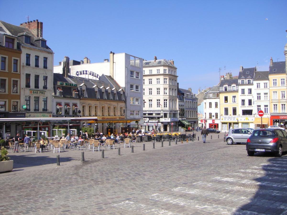 Lumineux T2 Vieille ville 3 pers parking gratuit - by La Source d'OrFée Boulogne-sur-Mer Exterior foto